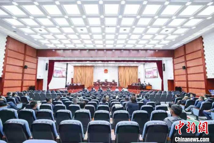 涉案金額6.23億內(nèi)蒙古一貸款詐騙案開庭 涉案金額6.23億內(nèi)蒙古一貸款詐騙案開庭