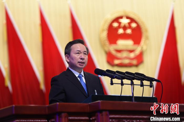 山東省省長李干杰向山東省第十三屆人大五次會議作政府工作報告。　張曉蓬 攝